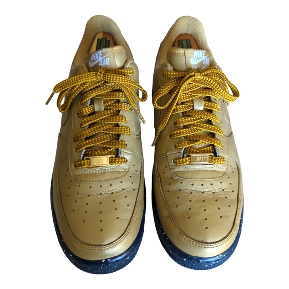 NikeiD Custom Designed  Gold and Black Sneakers 2015 Size 8.5 - Picture 1 of 16